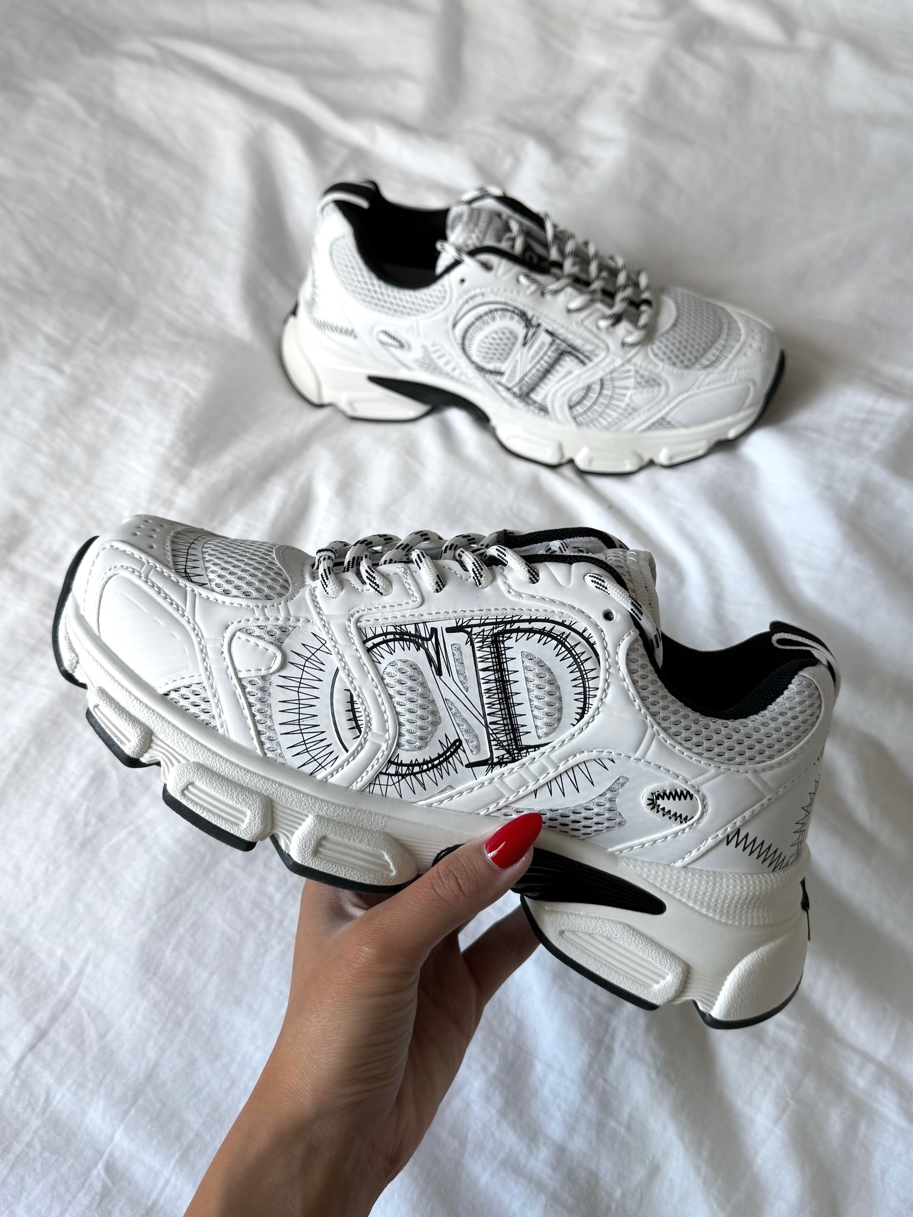 BASKET NOIRE ET BLANCHE CD