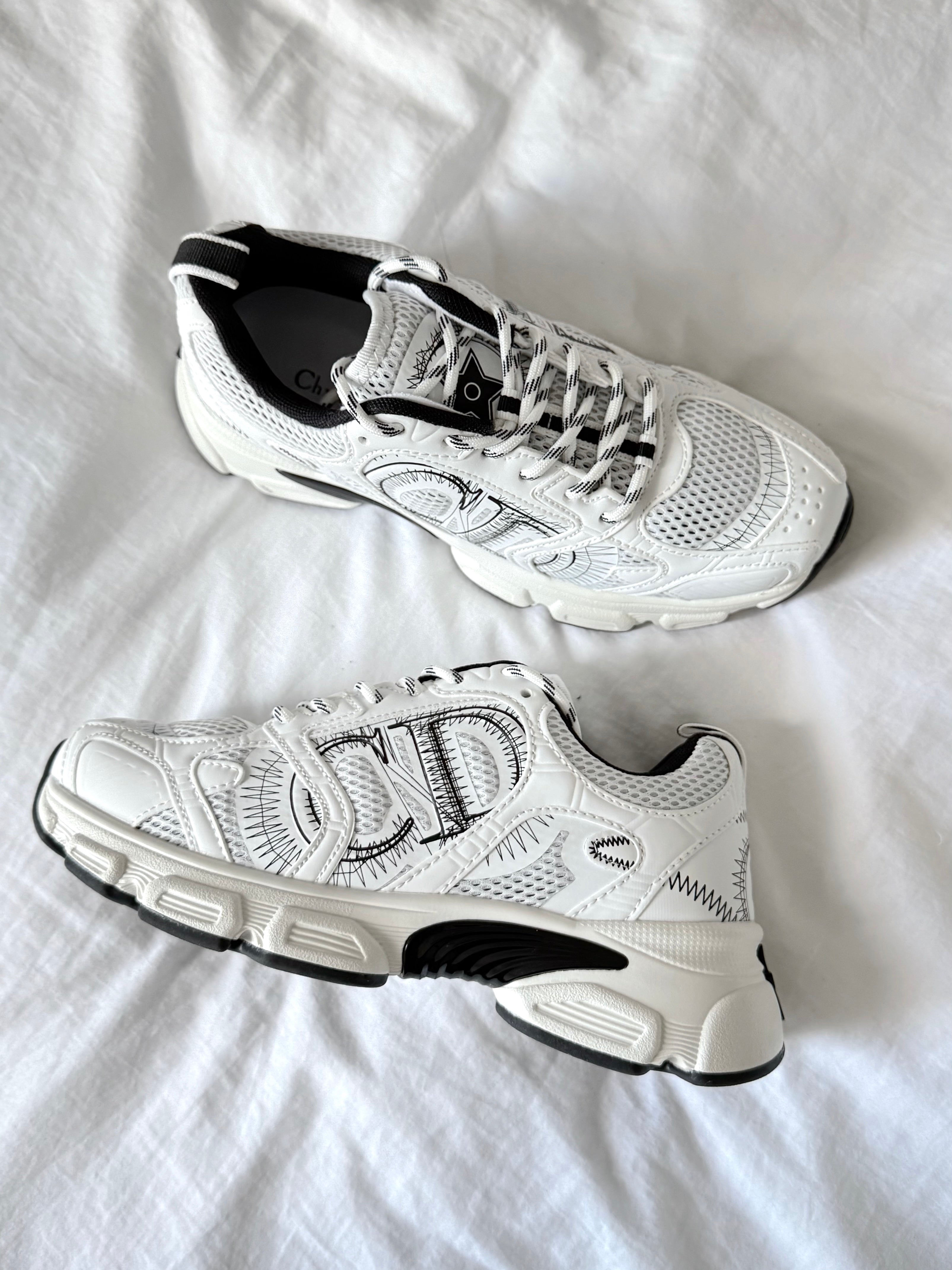 BASKET NOIRE ET BLANCHE CD