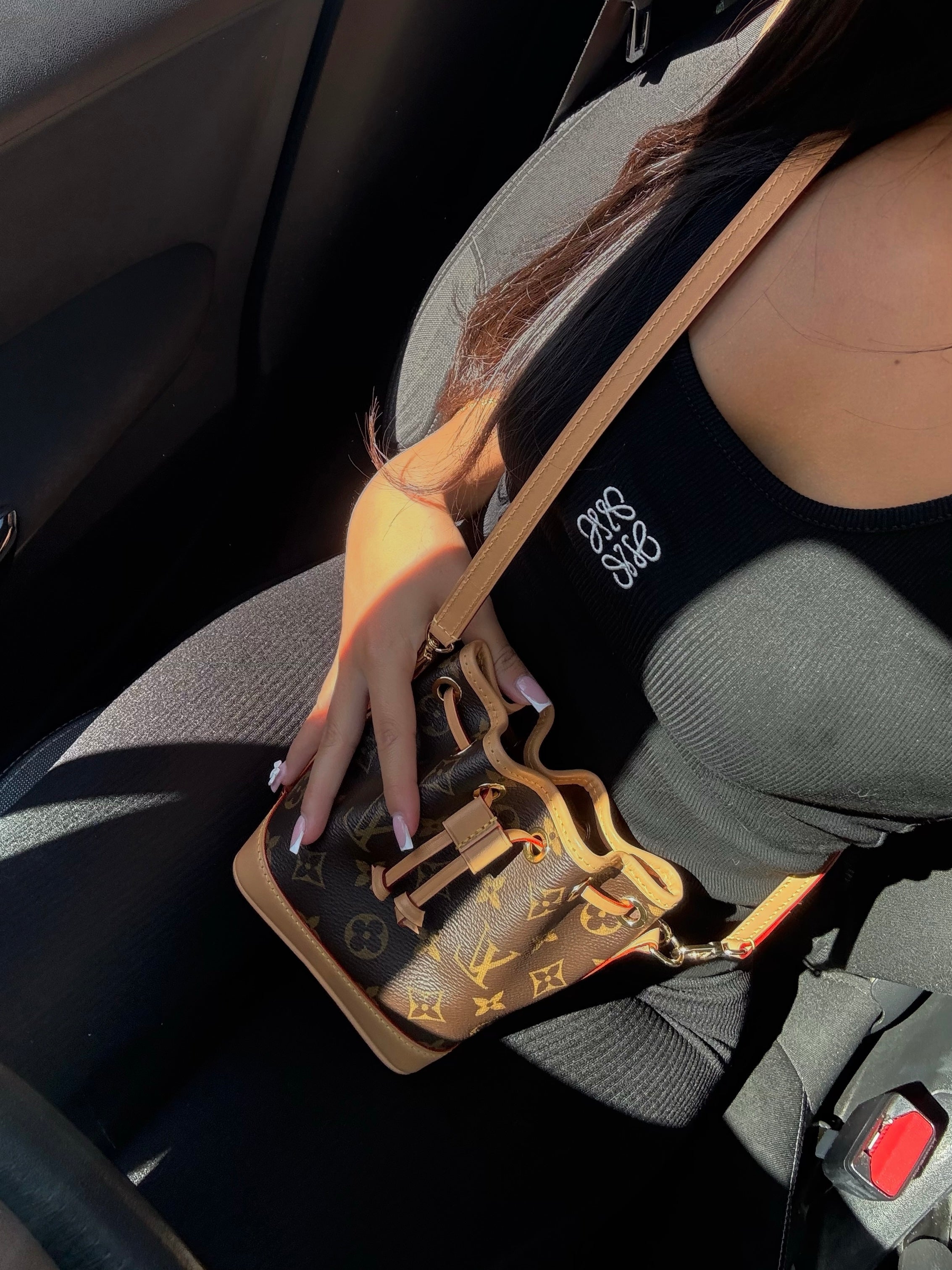 DÉBARDEUR NOIR AVEC LOGO